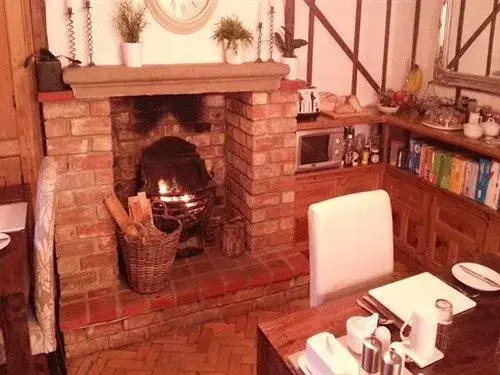 Woodleys Farm House