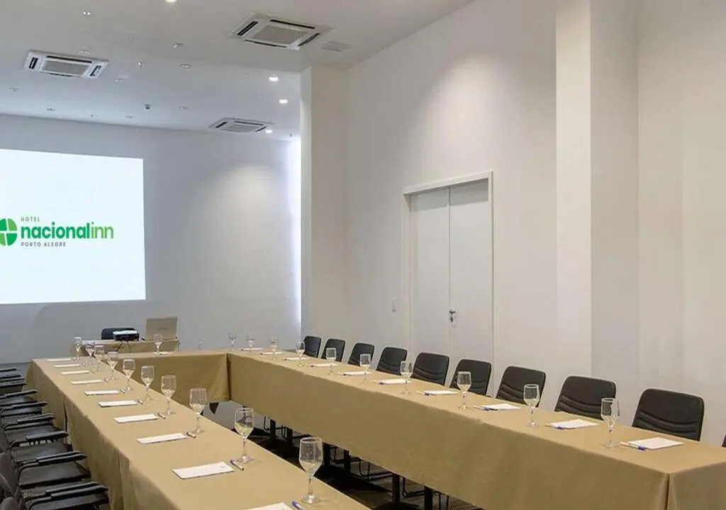 Hotel Nacional Inn Porto Alegre - Próximo ao Complexo Santa Casa e Araújo Viana
