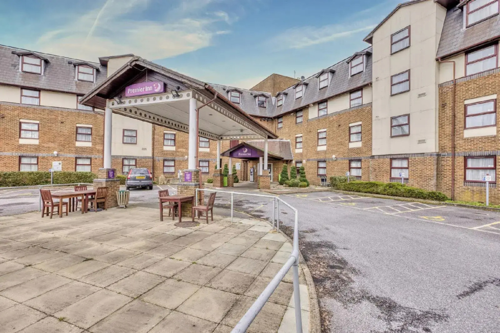 Premier Inn London Gatwick Airport A23