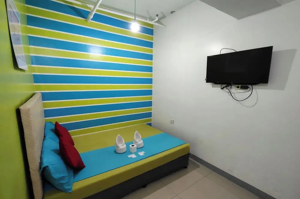 Yuj Inn Pasay