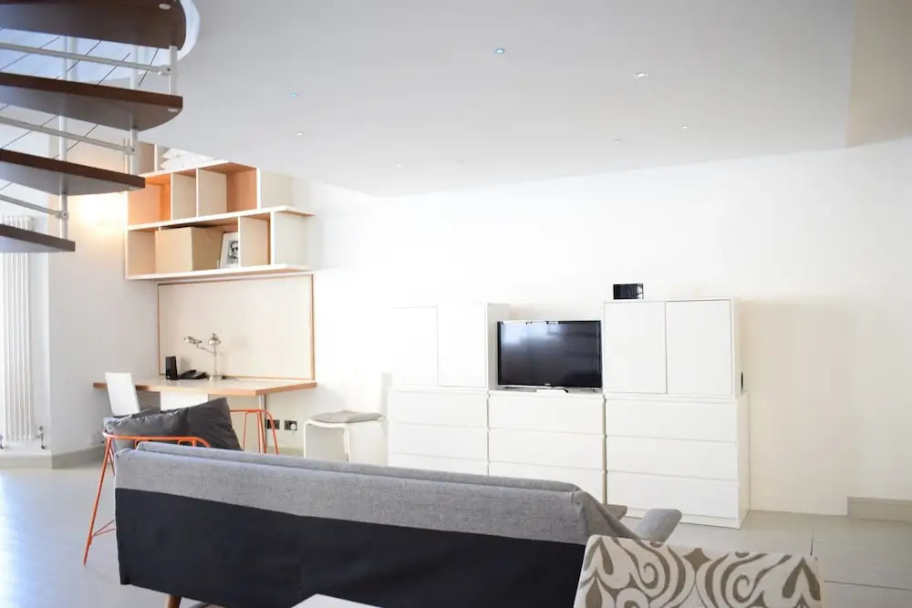 Spacious 1 Bedroom Apartment Near Clapham Junction