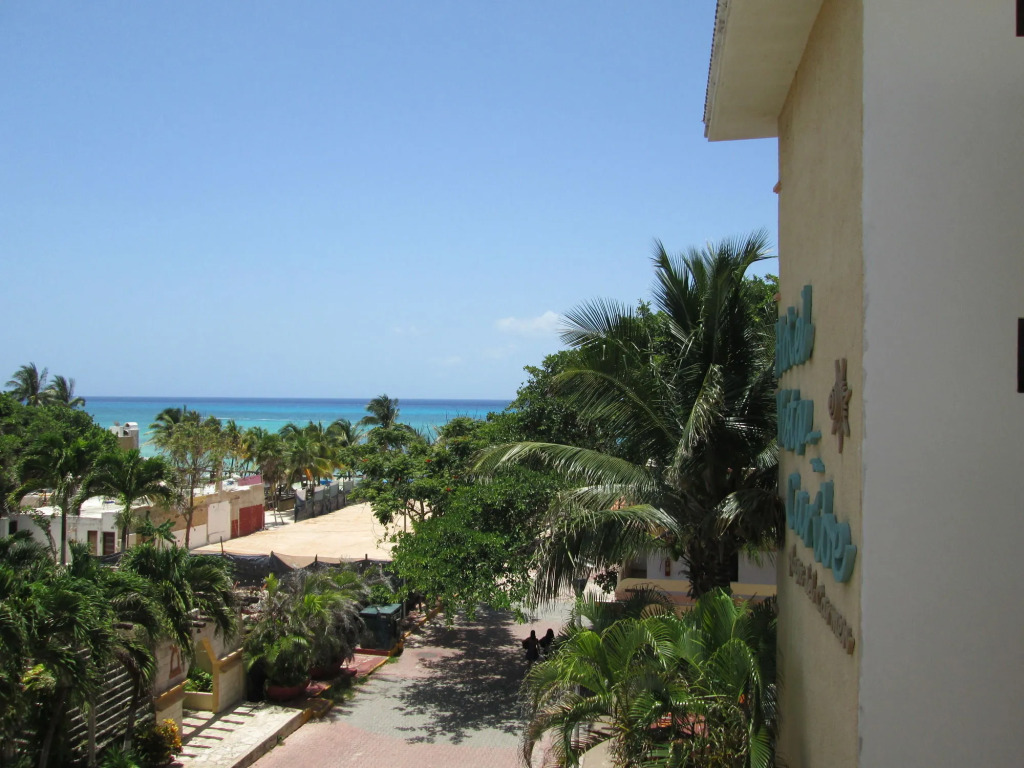Hotel Vista Caribe 5ta Av a 5 Pasos de la Playa