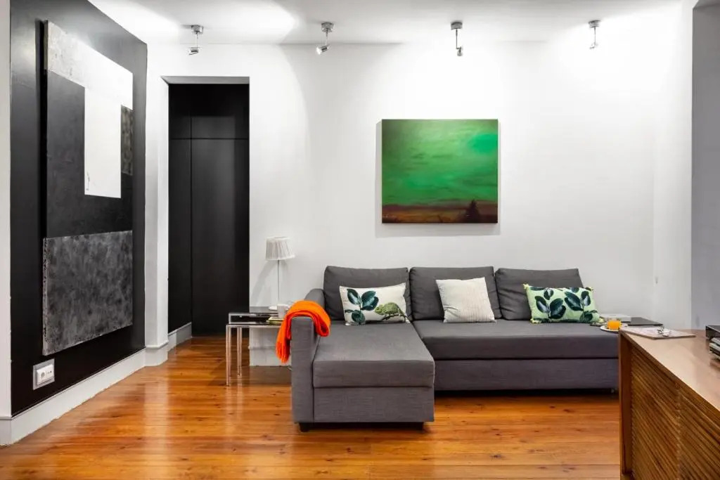 ALTIDO Bold & colourful 1-bed flat at the heart of Chiado, nearby Carmo Convent