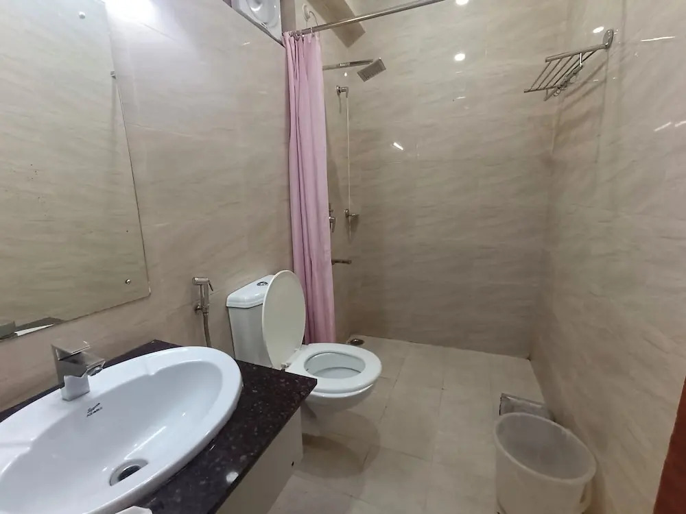 Hotel Ganga Azure