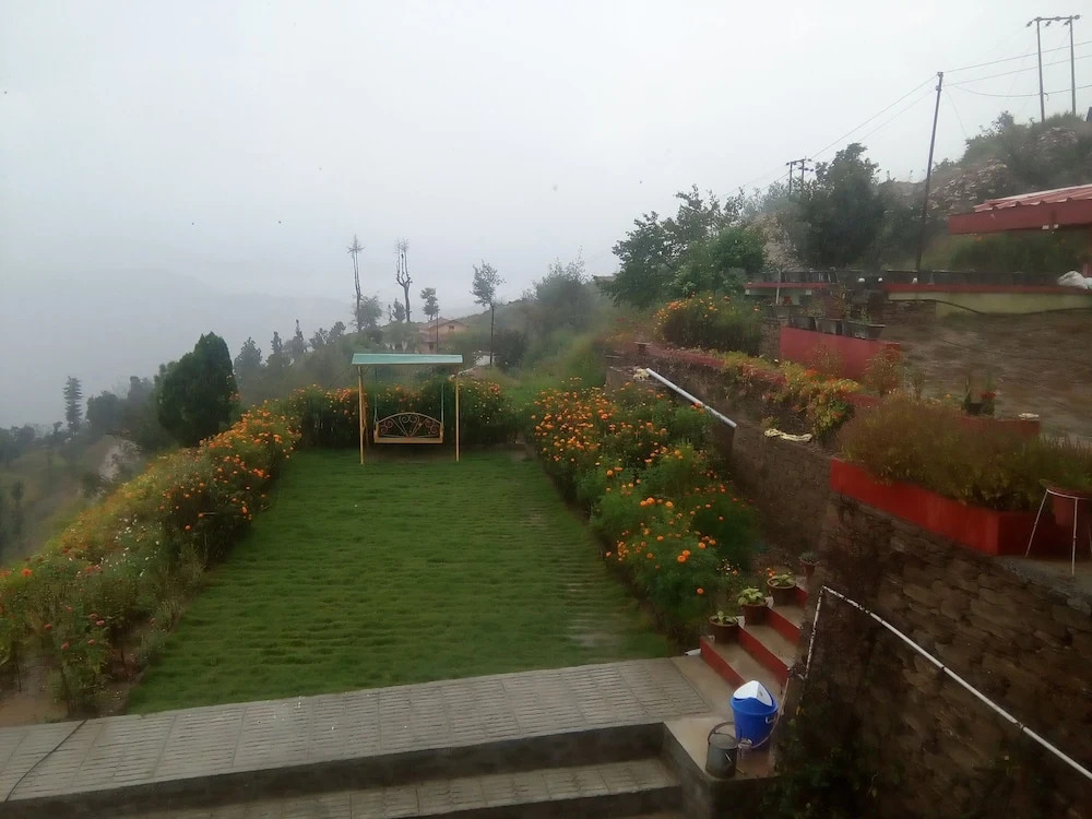 Panchachuli House