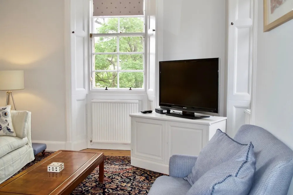 Spacious 3 Bedroom Home in the Grange Area