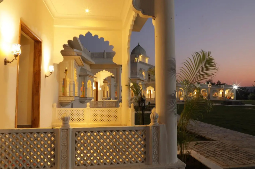 Rajasi Palace