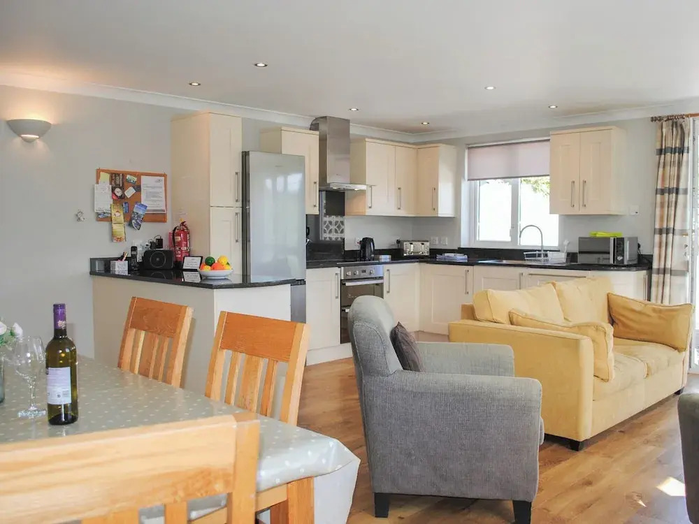 4 West Park Mews