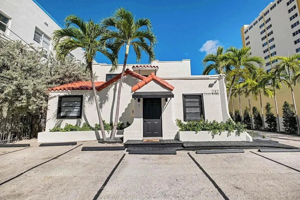 Casa Mare 1BR Steps From the Ocean