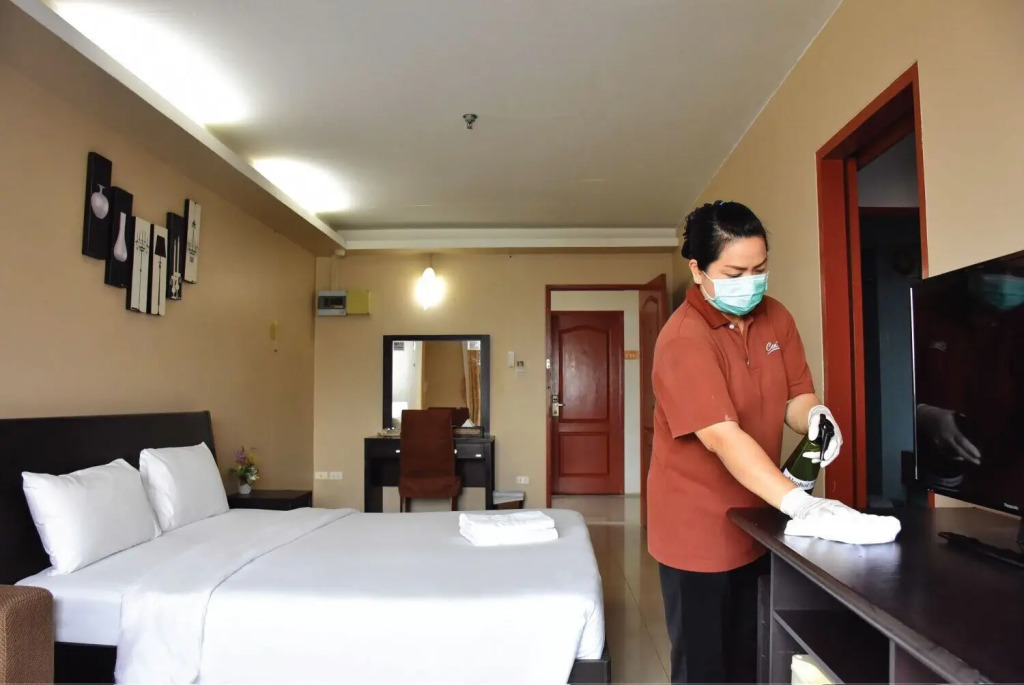Centric Place Hotel