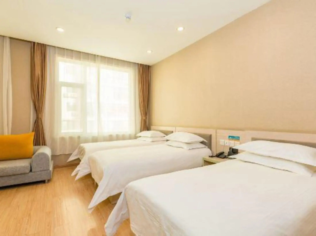 Haizhiju Hotel (Rizhao Suning Plaza)