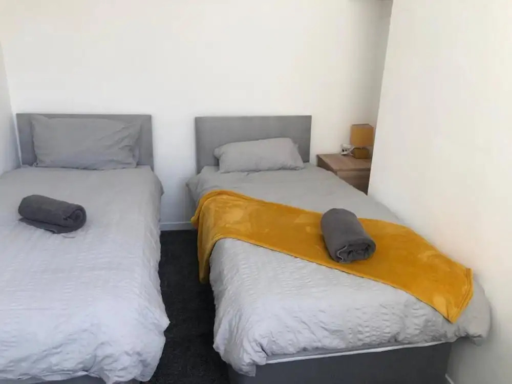 2 Bed House Near Anfield Stadium