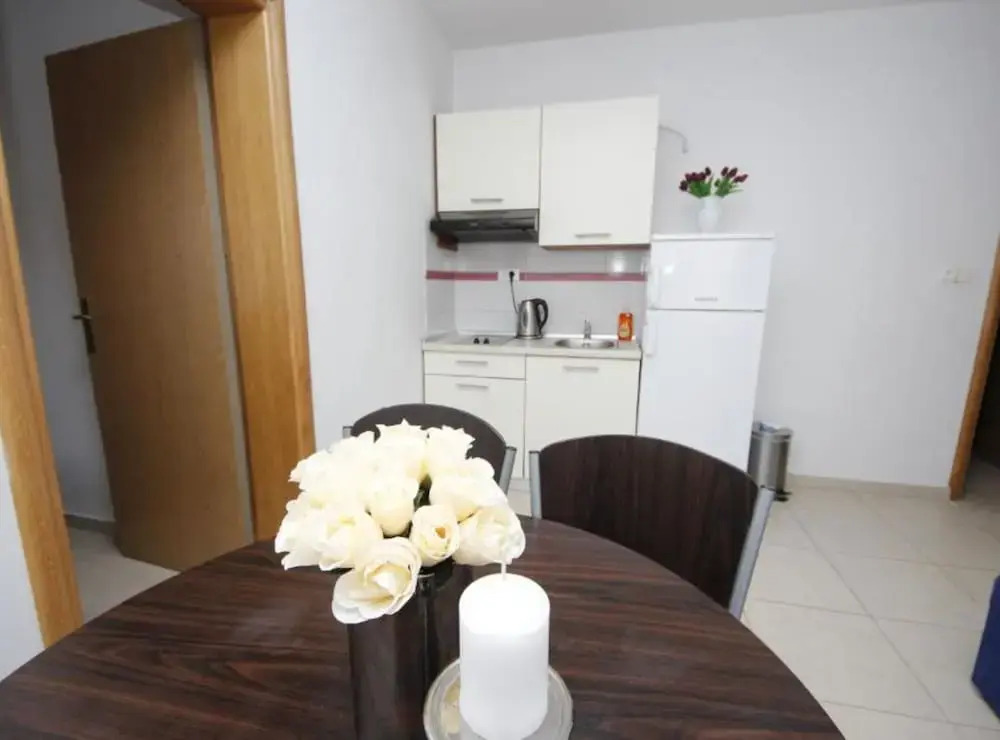 Apartments Katija