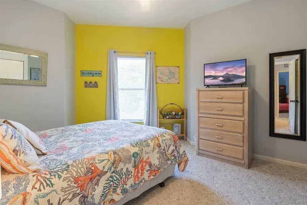 Family-friendly Condo w/ 2 Pools & Updated Deck on the 14mm