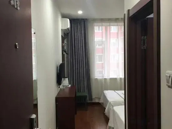 Holiday Inn New Century