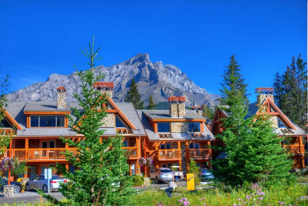 The Hidden Ridge Resort