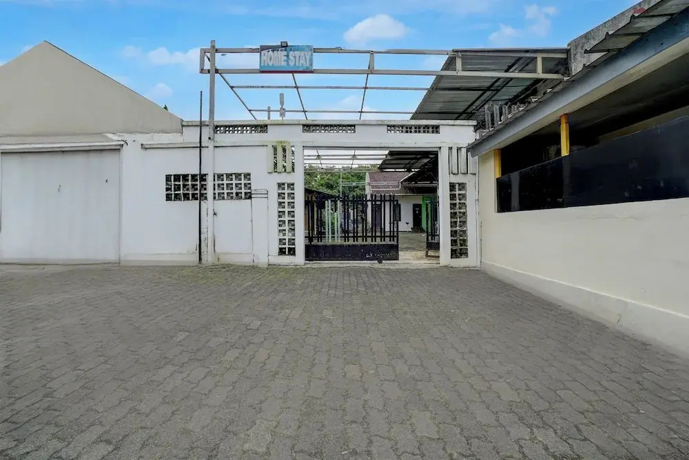 Capital O 95198 Angel Homestay