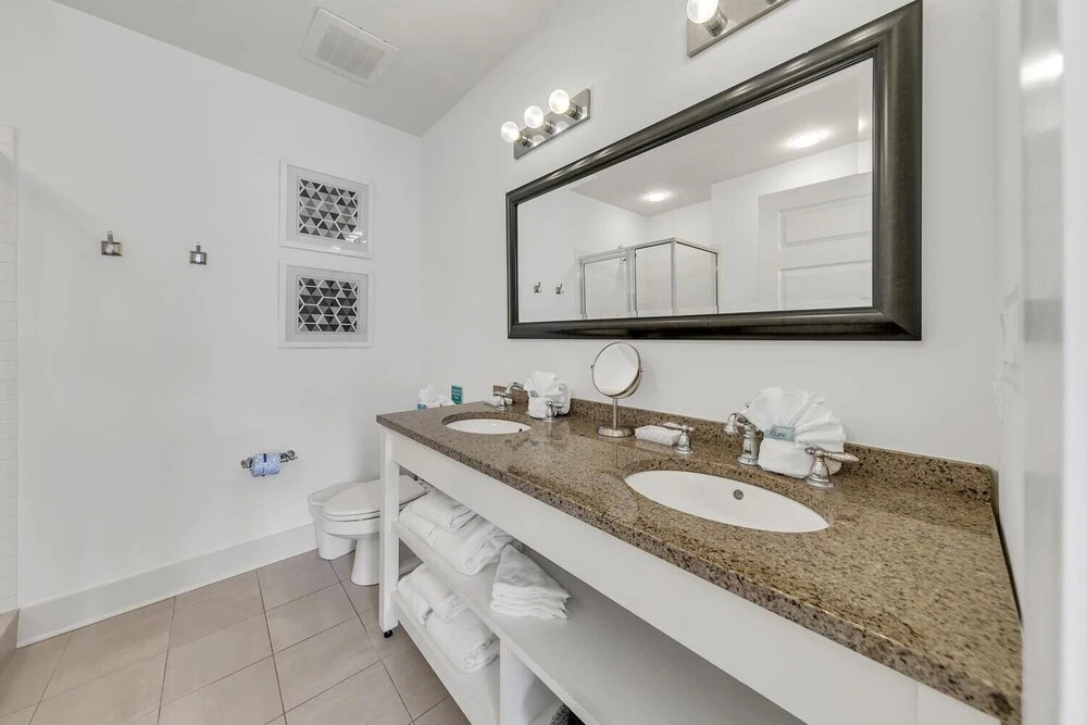 Redfish Village M1222