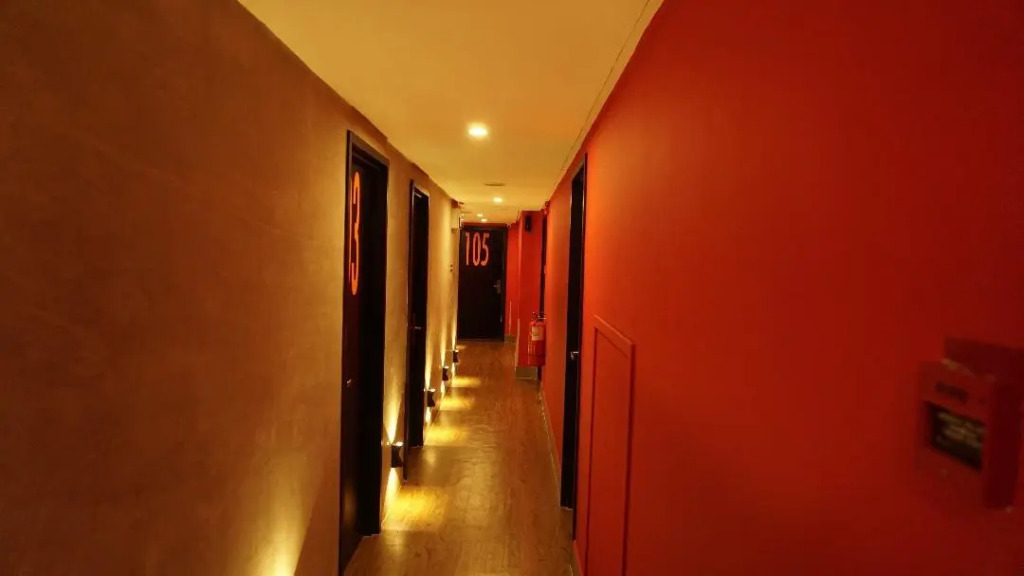 Monaco Boutique Hotel Kampung Air