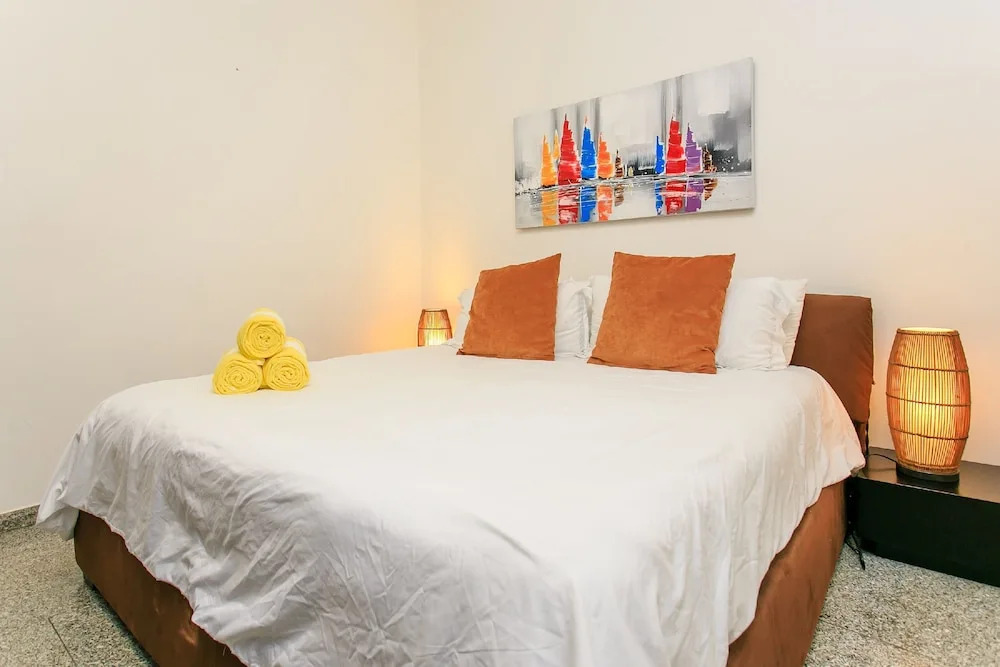 IN 03 2 Bedroom+ 6 people+ Mamitas Beach Area- 1block from beach Apts