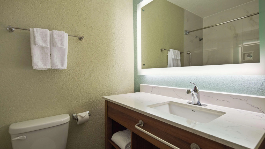 Best Western Carlsbad by the Sea