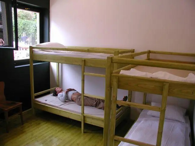 Hullam Hostel
