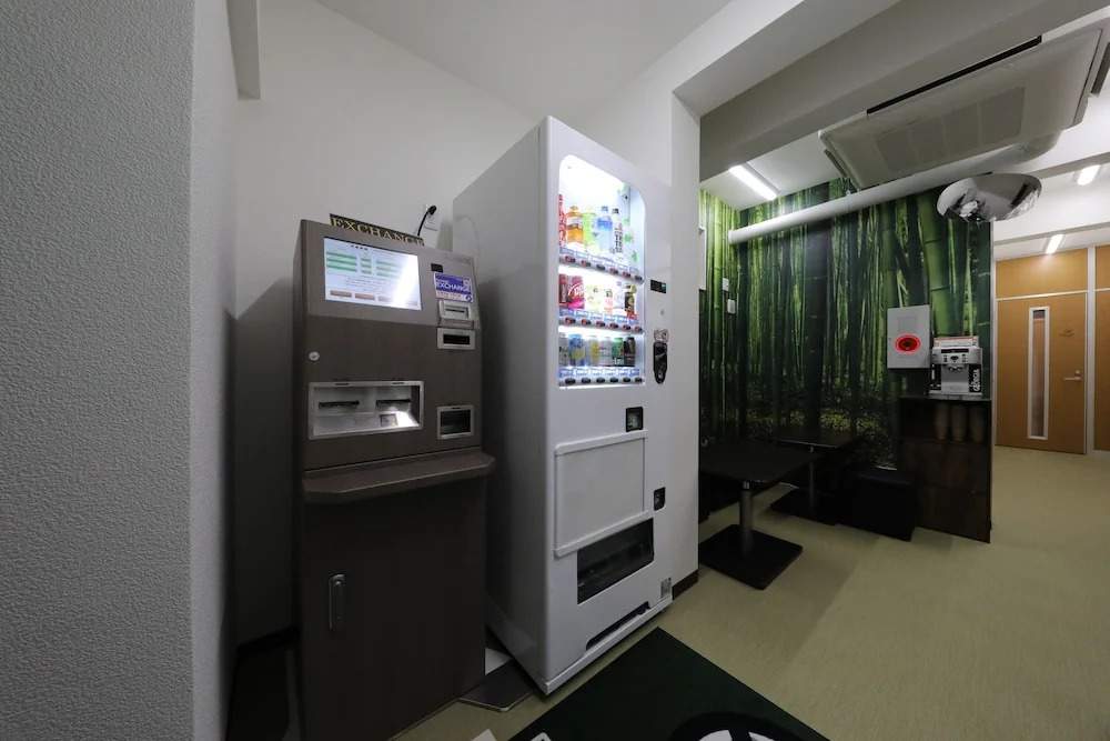 Shibuya Capsule Bamboo Hotel