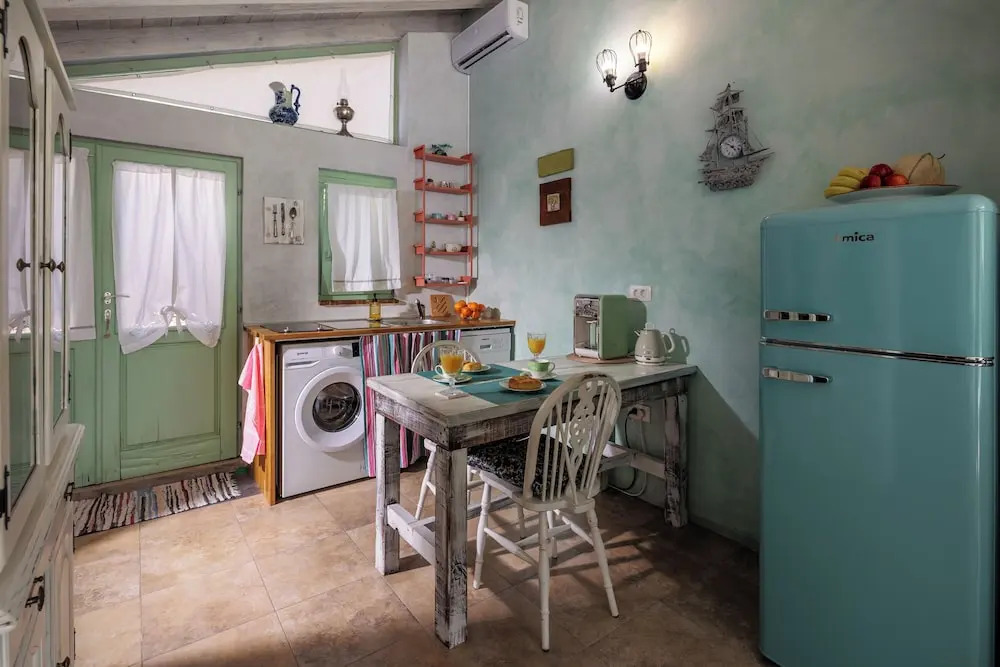 Tiny House With Private Pool Kostrena