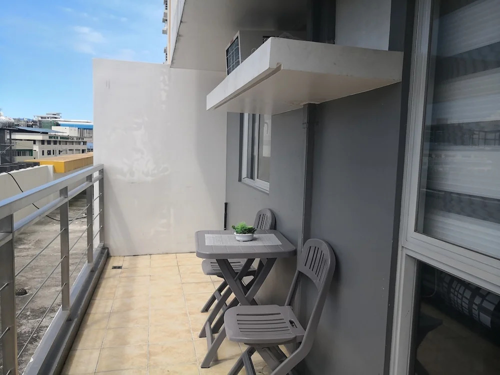 Compact Studio Unit @ Centrio Tower