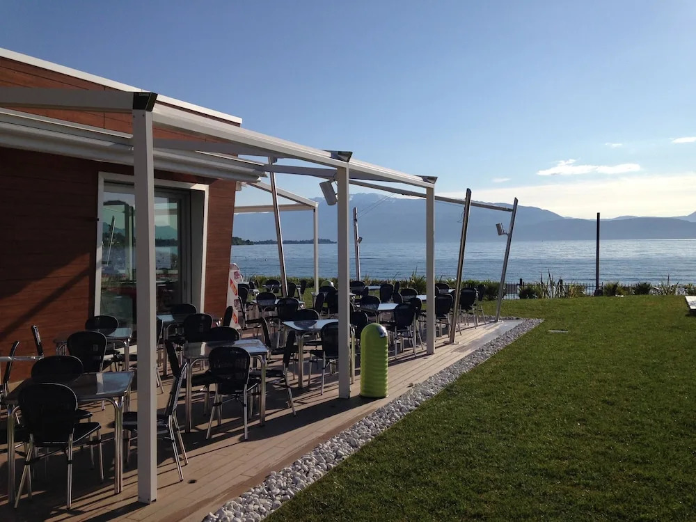 Comfortable Apartment With air Conditioning on Lake Garda