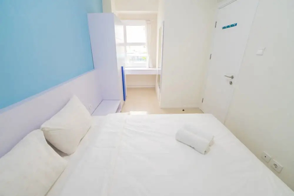 Cozy Apartment at Parahyangan Residence with Direct Access to Swimming Pool