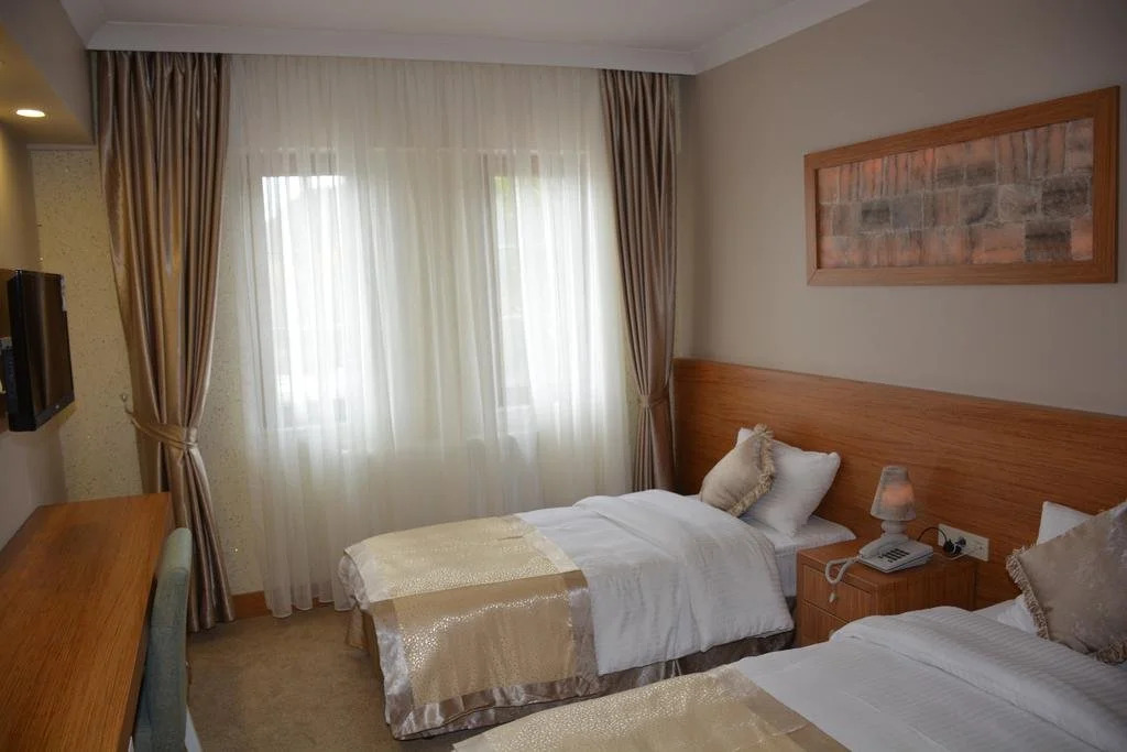AKBAK OTEL