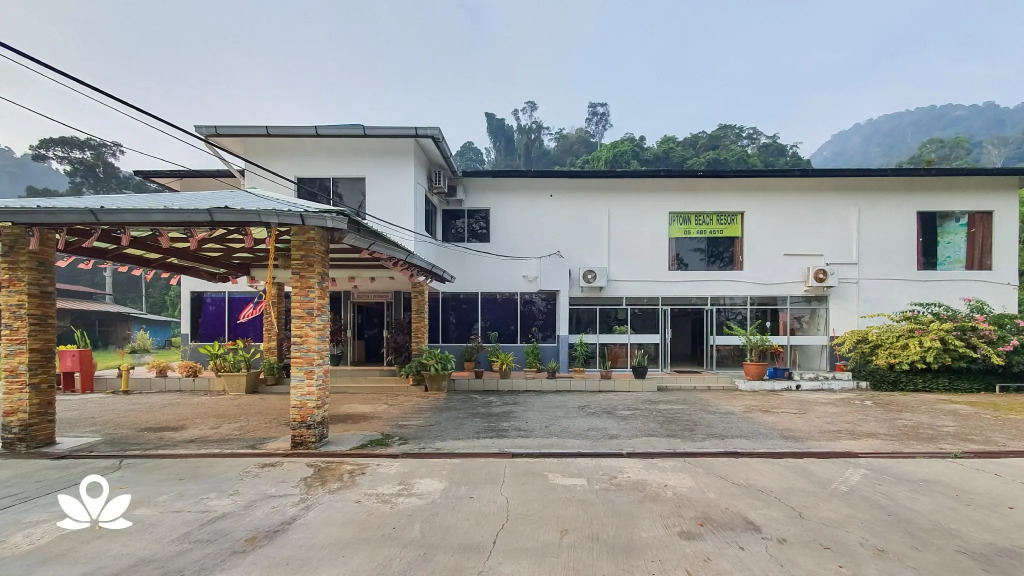 Uptown Beach Resort