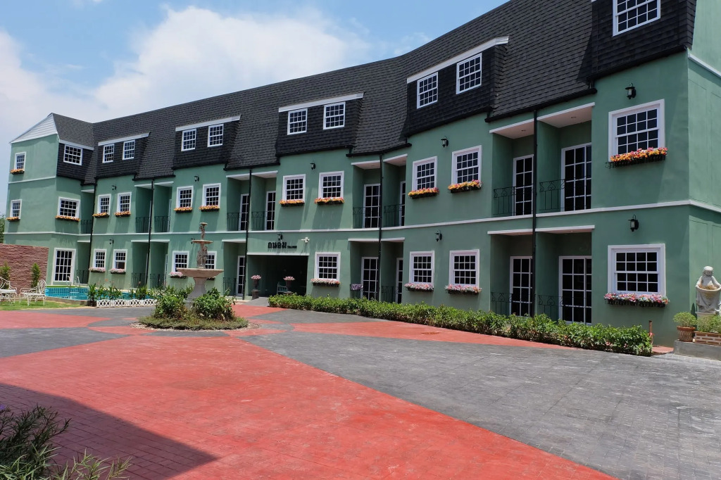 Na Banmae Resort