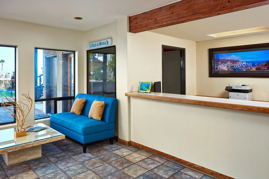 Seaport Village Inn, Avalon