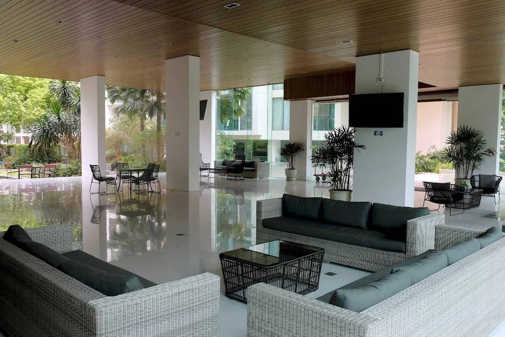 New Condo Nimman Area Close To Maya Mall, Pool