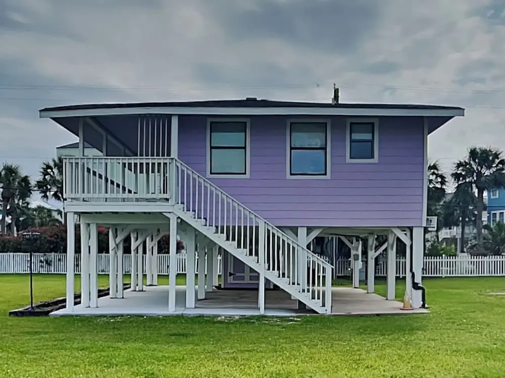 Beachside Tiki Hut by Ryson Vacation Rentals