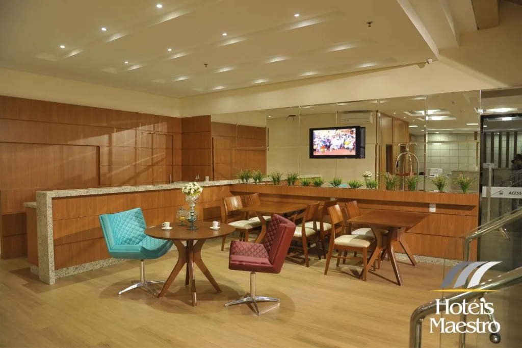 Hotel Maestro Premium Cascavel