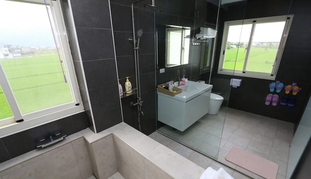 Wunan Zoo Family Homestay Hall 1