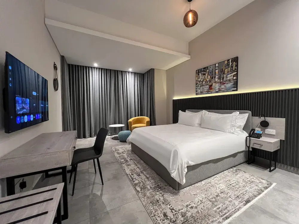 Anthonian Suites
