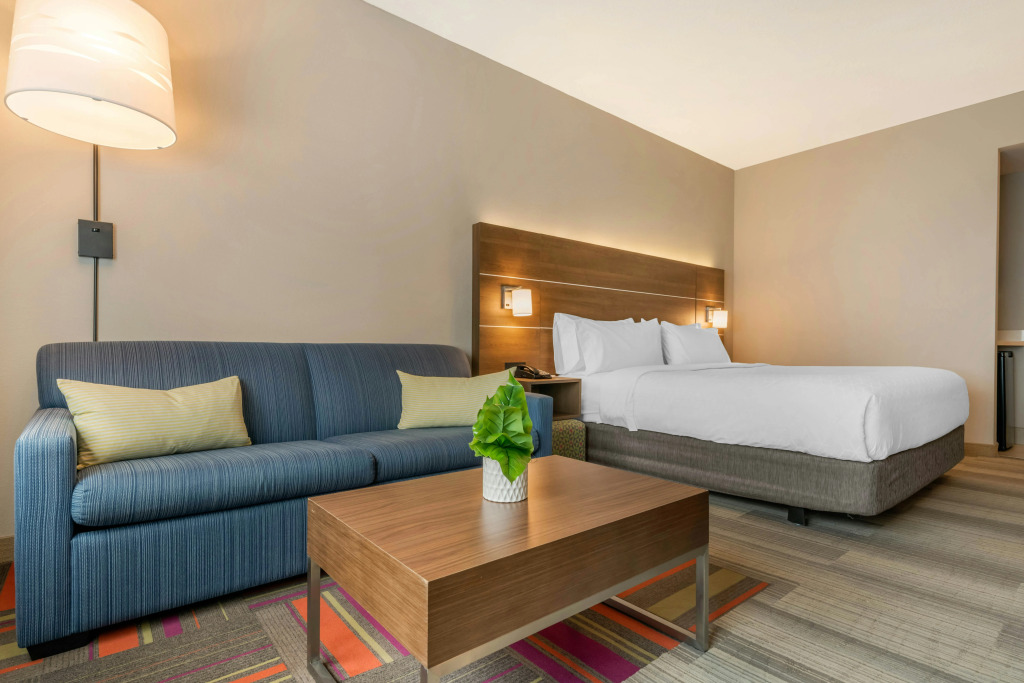 Holiday Inn Express & Suites - Moundsville by IHG