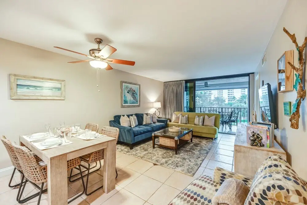 Beachy Marco Island Condo With Resort Amenities!