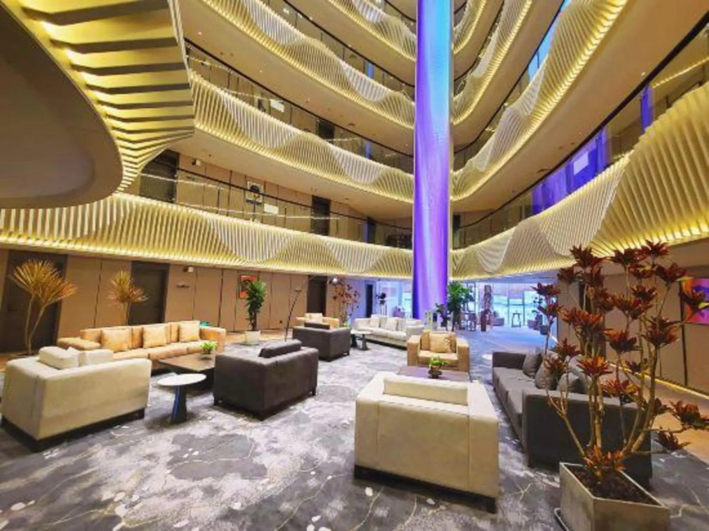 Jinghu Hotel