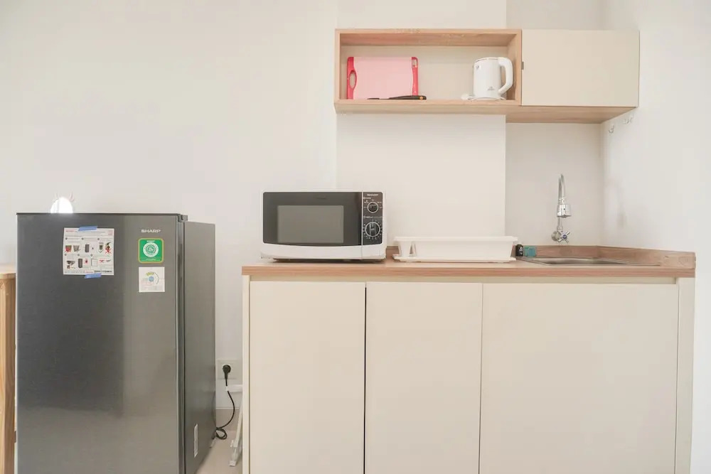 Good And Comfy 1Br (No Kitchen) At Citra Living Apartment