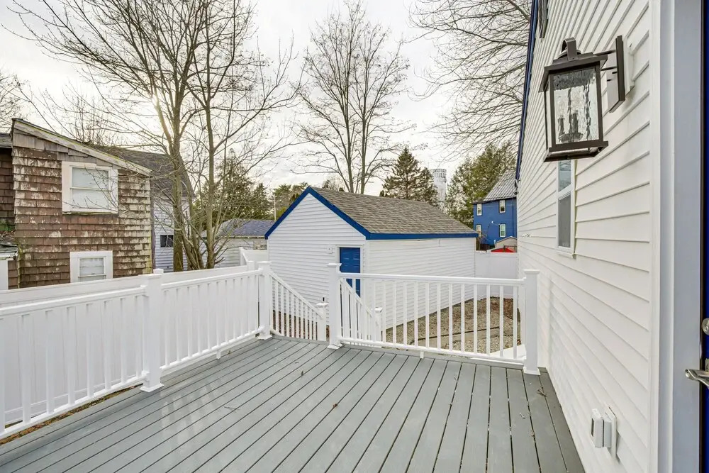 Old Orchard Beach Home: Steps to Beach & Pier!