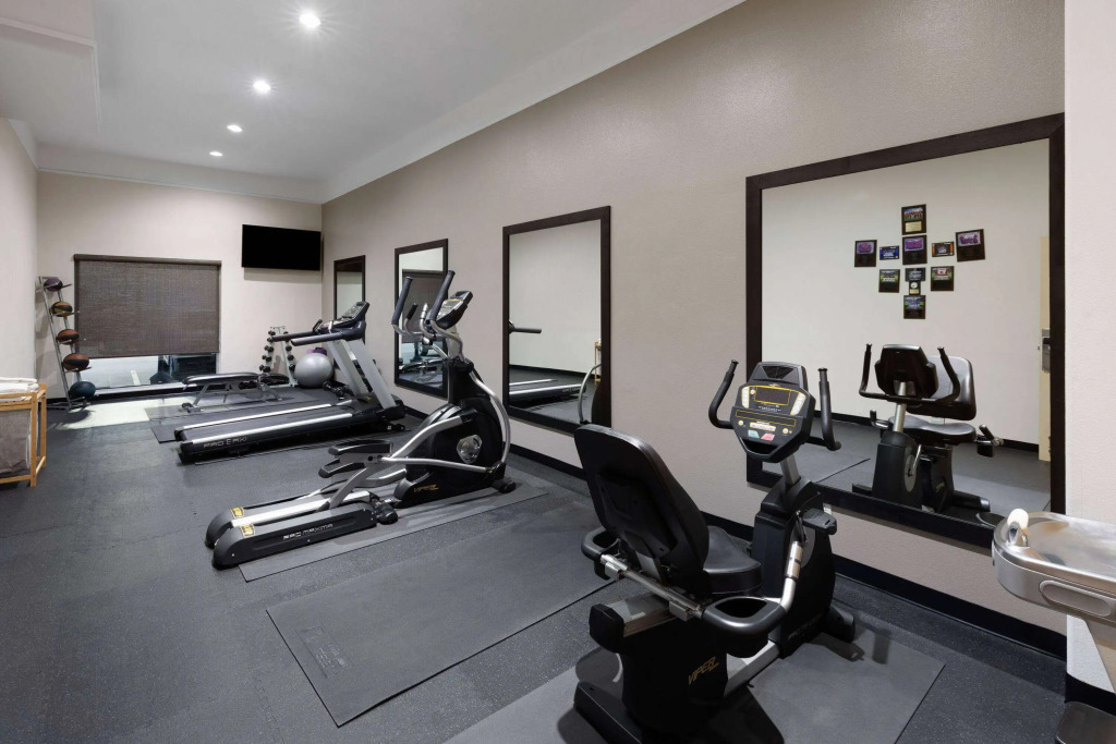 La Quinta by Wyndham Deer Park
