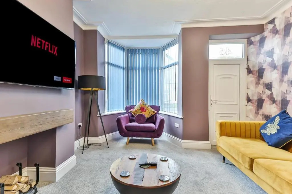 Luxury Spacious Pad with Games Room