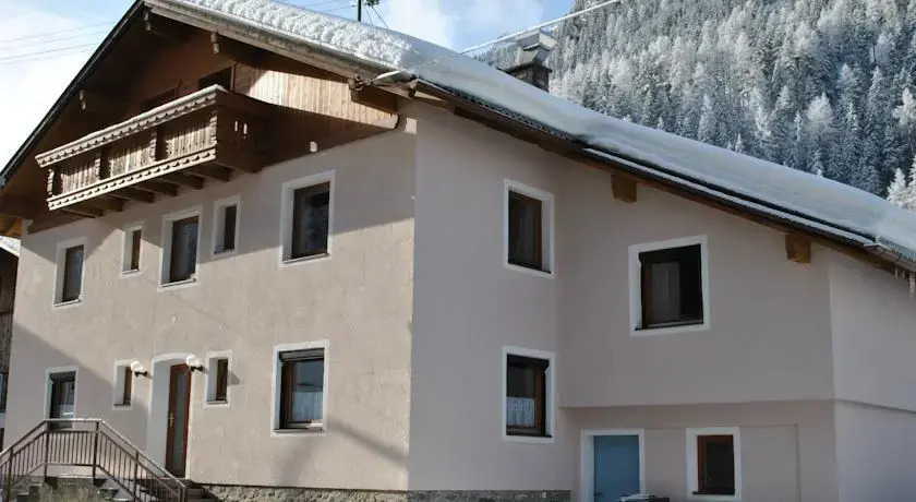 Holiday Home Gaugg by Interhome