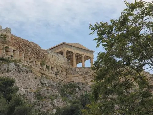 6 Tholou - the Acropolis Residence
