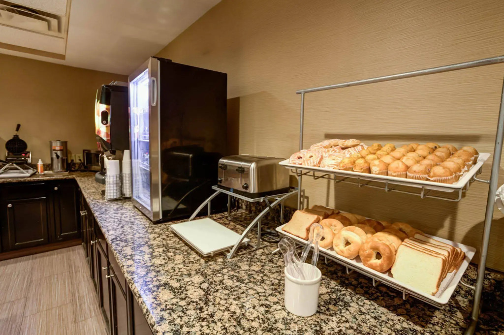 Charlotte Suites
